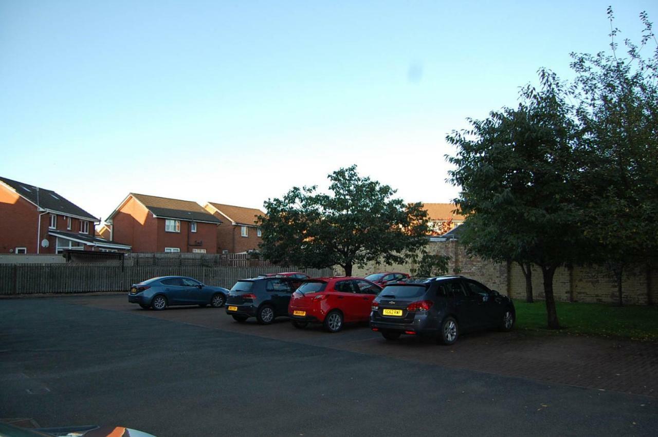 Park Lets Apartamento Dumbarton Exterior foto